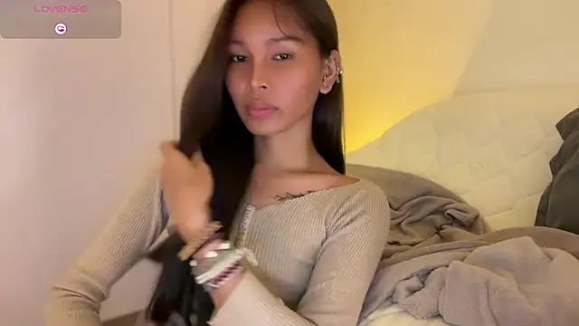 Snapshot of _sexyanne69_ chatting on 4, 4, 2026 sexyanne69 online show from 4, 4, 2026