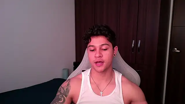 domsantiago  online show from 13, 10, 2025