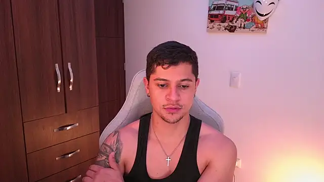 domsantiago  online show from 5, 11, 2025