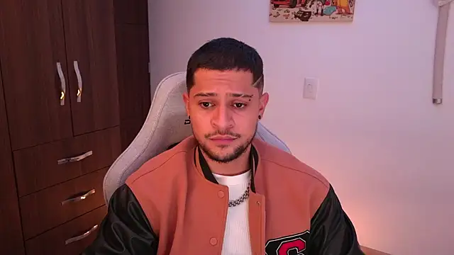 domsantiago  online show from 14, 2, 2026