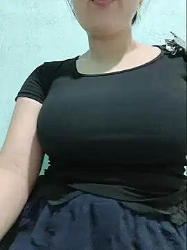 Shiny Babe online show from 22, 7, 2026