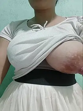 Shiny Babe online show from 26, 7, 2026