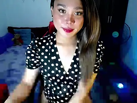 Snapshot of Urassiansweetcummer chatting on 27, 3, 2026 Urassiansweetcummer online show from 27, 3, 2026