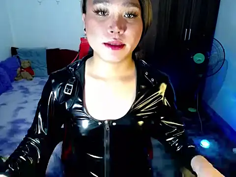 Snapshot of Urassiansweetcummer chatting on 2, 4, 2026 Urassiansweetcummer online show from 2, 4, 2026