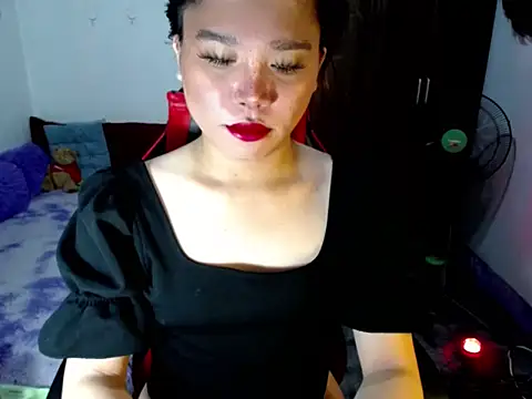 Snapshot of Urassiansweetcummer chatting on 12, 5, 2026 Urassiansweetcummer online show from 12, 5, 2026