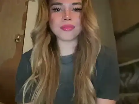 Snapshot of goddessofalltime chatting on 17, 5, 2026 goddessofalltime online show from 17, 5, 2026