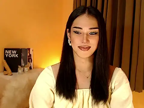 Snapshot of magnificent_kitana chatting on 1, 10, 2025 magnificent kitana online show from 1, 10, 2025