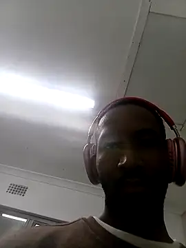 YourCrush010 online show from 28, 4, 2026