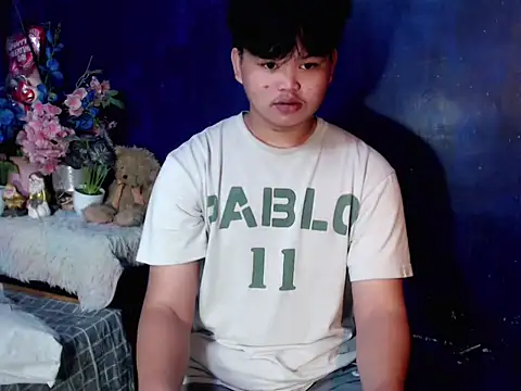 Snapshot of Reynelcock chatting on 10, 2, 2026 Reynelcock online show from 10, 2, 2026