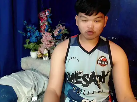 Snapshot of Reynelcock chatting on 20, 2, 2026 Reynelcock online show from 20, 2, 2026