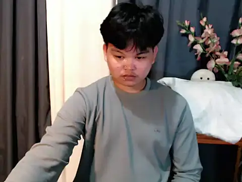 Snapshot of Reynelcock chatting on 3, 4, 2026 Reynelcock online show from 3, 4, 2026