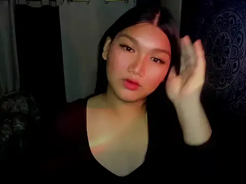 Lou heart online show from 21, 12, 2025