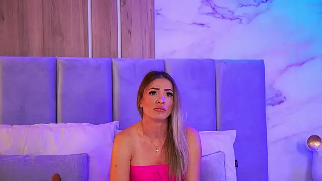 Izabellle02 online show from 19, 11, 2025