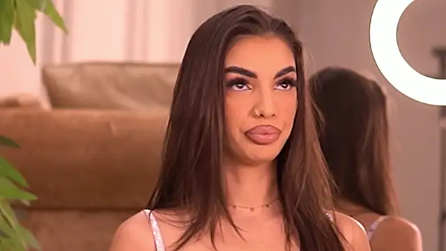 KendalJolly online show from 18, 10, 2025