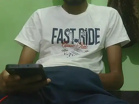 Snapshot of rockyy23boy chatting on 25, 4, 2026 rockyy23boy online show from 25, 4, 2026