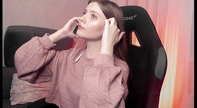 cute elfy  online show from 20, 12, 2025