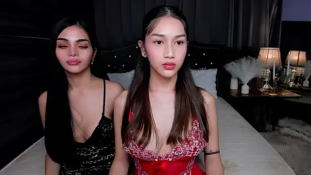 Snapshot of CandyLorre chatting on 6, 10, 2025 CandyLorre online show from 6, 10, 2025