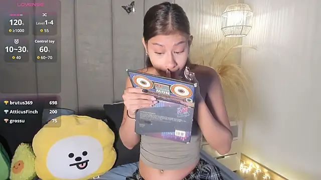 leaahcashh online show from 12, 9, 2025