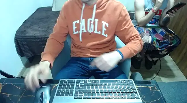 Snapshot of bossking017 chatting on 16, 2, 2025 bossking017 online show from 16, 2, 2025