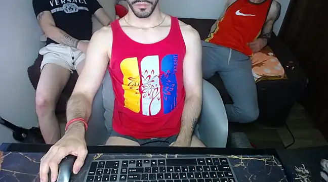 Snapshot of bossking017 chatting on 2, 3, 2025 bossking017 online show from 2, 3, 2025