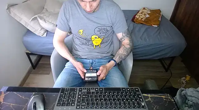 Snapshot of bossking017 chatting on 9, 3, 2025 bossking017 online show from 9, 3, 2025