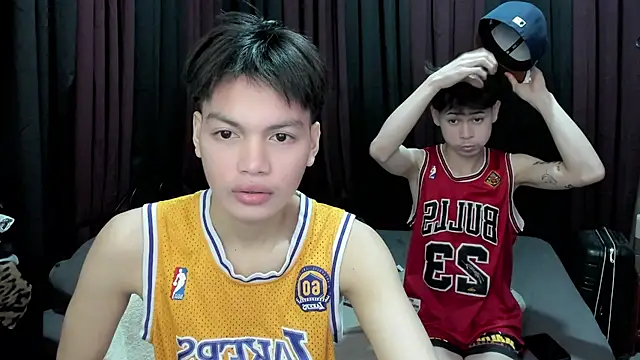 Snapshot of hotfreshdior chatting on 13, 12, 2025 hotfreshdior online show from 13, 12, 2025