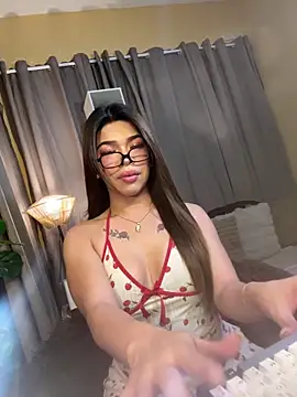 Nyxie luxx online show from 30, 4, 2026