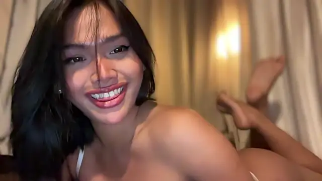 Snapshot of Yourbaby_angelx chatting on 28, 10, 2025 Yourbaby angelx online show from 28, 10, 2025