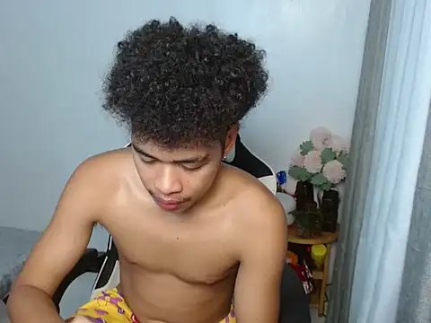 curlyasian njxx online show from 7, 4, 2026