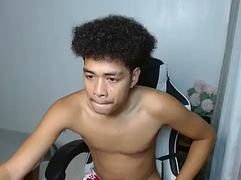 curlyasian njxx online show from 10, 4, 2026