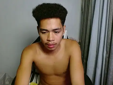 curlyasian njxx online show from 29, 5, 2026