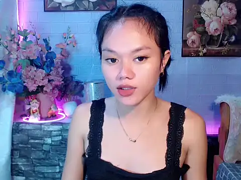sexybabewarrior online show from 5, 7, 2026