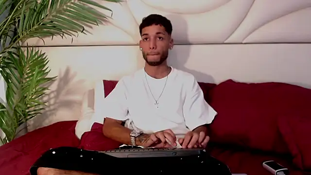 Thiagoferreti online show from 26, 3, 2026