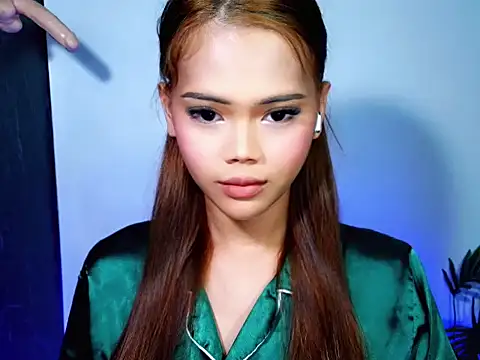 ur holly lexie online show from 18, 11, 2025