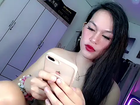 Snapshot of Miss_twinny21 chatting on 27, 11, 2025 Miss twinny21 online show from 27, 11, 2025