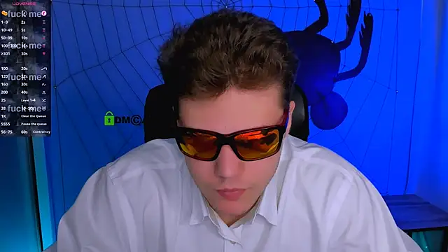 lucas long  online show from 28, 10, 2025