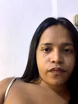 Lorainnelustts online show from 27, 9, 2025