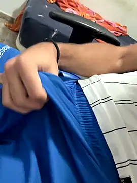 aavrdvh33 online show from 30, 9, 2025