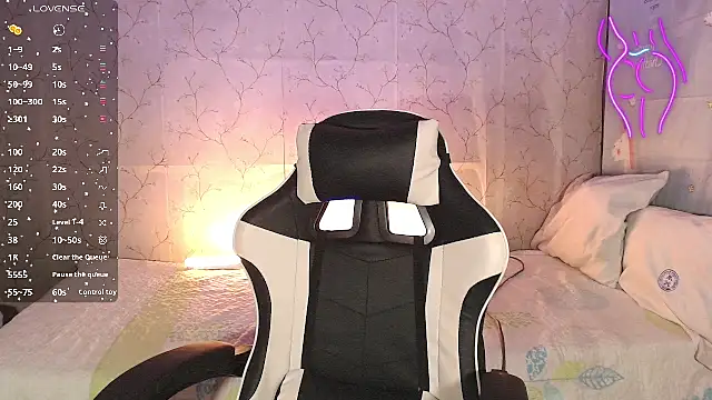 TssluttyNikka online show from 29, 3, 2026