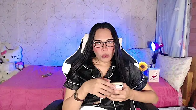 TssluttyNikka online show from 11, 4, 2026