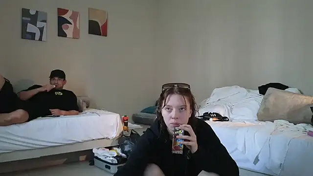 Snapshot of graylovescookies chatting on 2, 10, 2025 graylovescookies online show from 2, 10, 2025