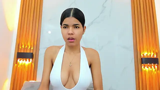 IsabellaMonet online show from 20, 12, 2025