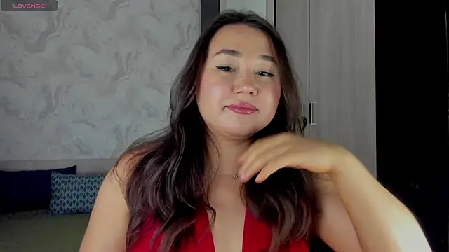 emilia mur online show from 19, 6, 2026