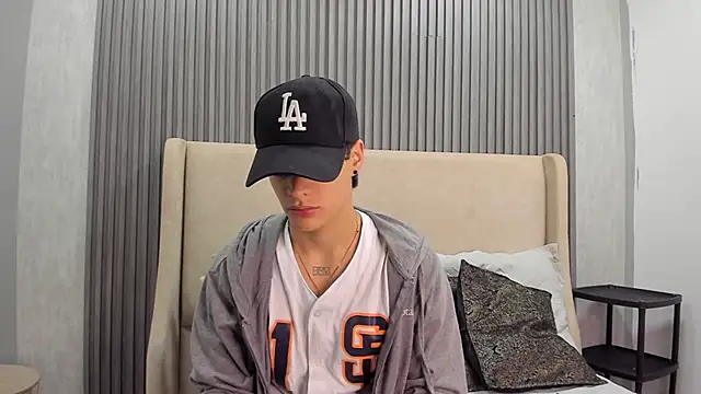 Snapshot of BenitoSaenz chatting on 16, 9, 2025 BenitoSaenz online show from 16, 9, 2025