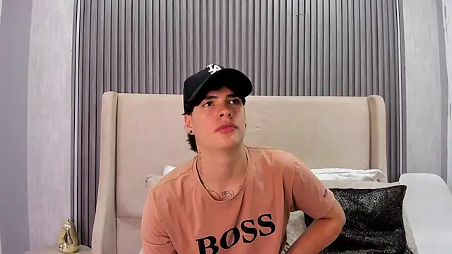 Snapshot of BenitoSaenz chatting on 11, 10, 2025 BenitoSaenz online show from 11, 10, 2025