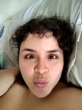 SeleneLuminari8 online show from 3, 2, 2026