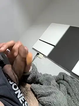 Franmrd95 online show from 8, 3, 2026