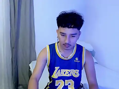 cute richard24 online show from 11, 6, 2026