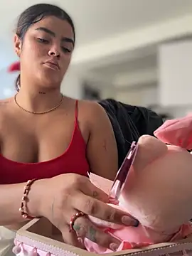 Snapshot of Kaily_Sweet16 chatting on 28, 3, 2026 Kaily Sweet16 online show from 28, 3, 2026