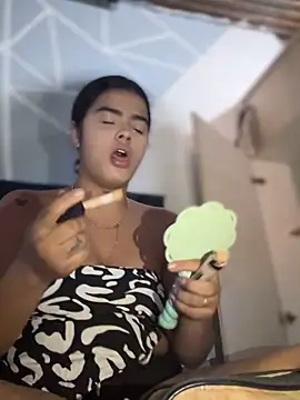 Snapshot of Kaily_Sweet16 chatting on 6, 4, 2026 Kaily Sweet16 online show from 6, 4, 2026